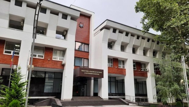 Moldova rusiyalı diplomatı ölkədən çıxarır - SƏBƏB