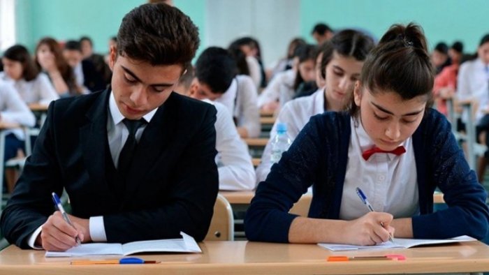 Bu məktəblərdə şagirdlər universitetə pulsuz hazırlaşacaqlar - SİYAHI