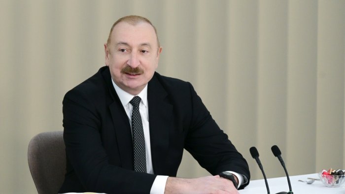İlham Əliyev: "Cəmi 44 gün ərzində Ermənistanı böyrü üstə qoyduq&rdquo;