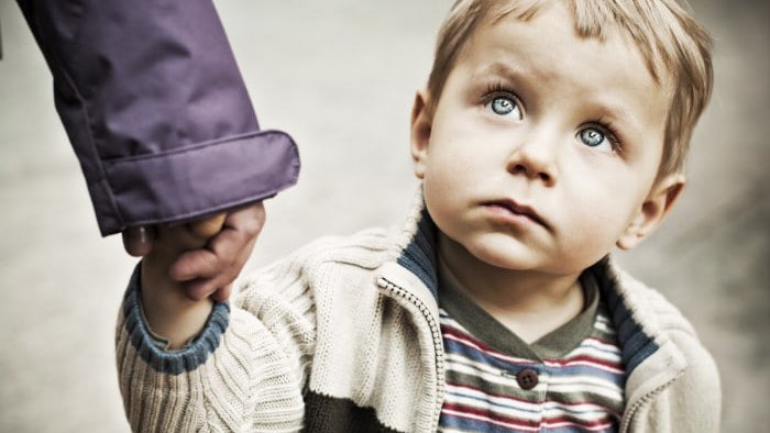 Valideyn himayəsindən məhrum uşaqların TALEYİ - Əcnəbilərə, yoxsa azərbaycanlı ailələrə?