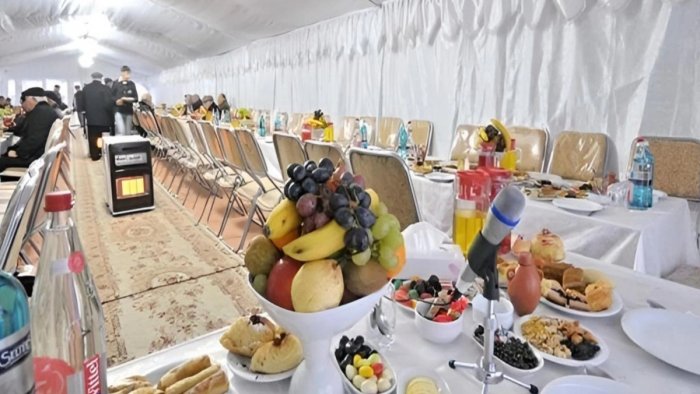 Yası BORCLA keçirənlər - Gəncədə ehsan süfrəsi niyə əndazədən çıxıb?