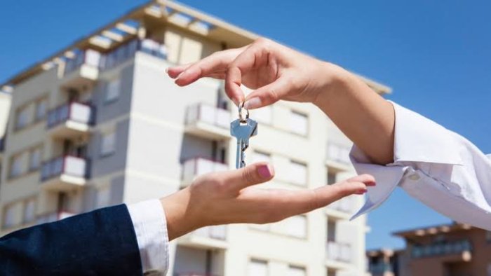 Ucuz ev almağın YOLLARI: Sosial mənzil mexanizmləri necə işləyir? - VİDEO