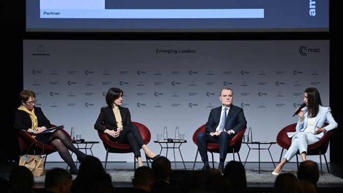 Ceyhun Bayramov Münxendə panel müzakirələrində ÇIXIŞ EDİB - FOTO