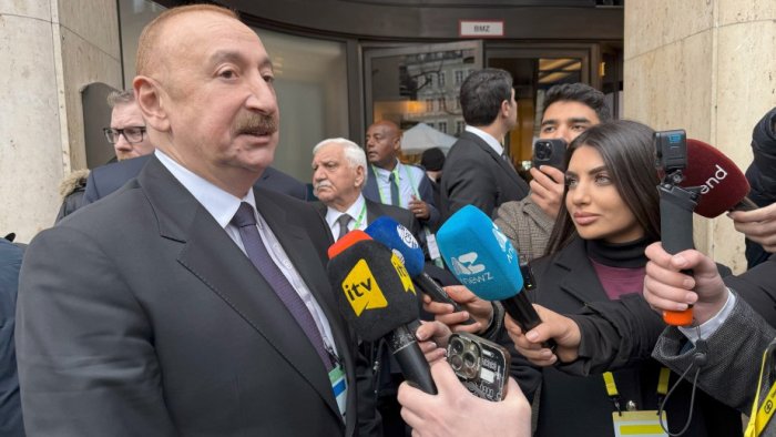 Prezident Münxendə yerli televiziya kanallarına müsahibə verdi - YENİLƏNİB/VİDEO