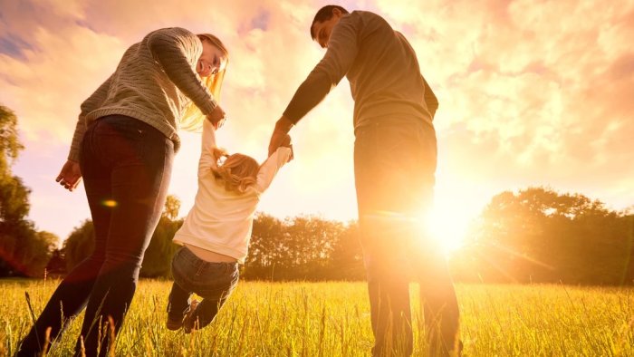 Son 7 ildə övladlığa verilən uşaqların SAYI AÇIQLANDI