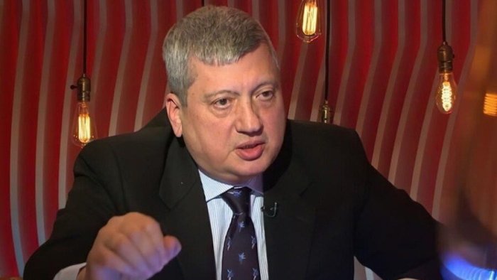 Tofiq Zülfüqarov söyüş blogerlərini İFŞA ETDİ