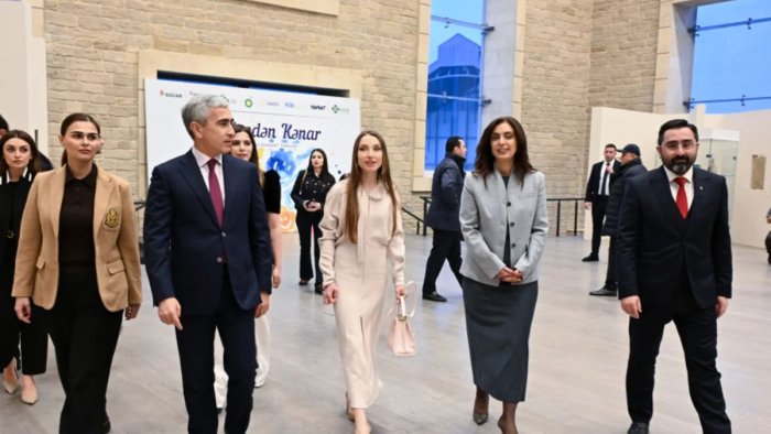 Alena Əliyeva inklüziv incəsənət sərgisində - FOTO