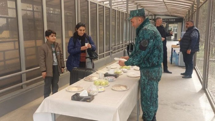 İrandan Azərbaycana indiyədək 2 921 nəfər təxliyə olunub - FOTO