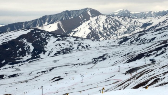 Şahdağa qar yağır - FAKTİKİ HAVA