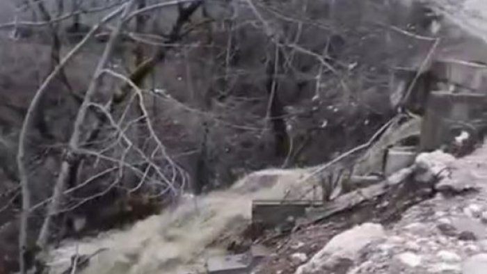 Sel sularının dağıtdığı Quba-Xınalıq yolunda SON VƏZİYYƏT - VİDEO