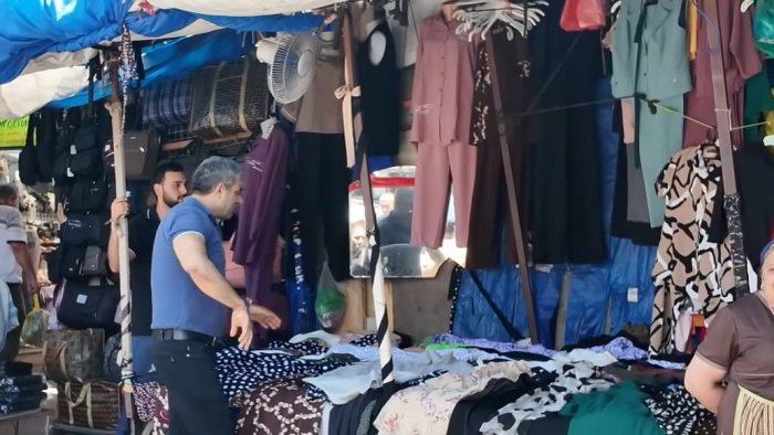 Bakının məşhur bazarında gərginlik: Satıcılara ərazini tərk etmək tapşırıldı - VİDEO