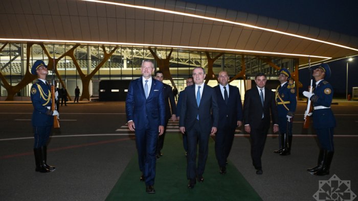 Slovakiya Prezidenti Füzuli aeroportundan Bakıya yola düşdü - FOTO