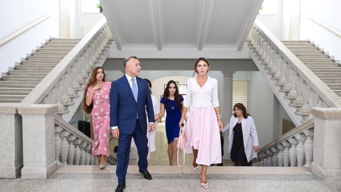 Mehriban Əliyeva Elmi-Tədqiqat Pediatriya İnstitutunu ziyarət etdi &ndash; FOTO