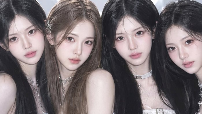 ŞOK: Süni intellektlə yaradılmış müğənni hamilə olduğunu açıqladı