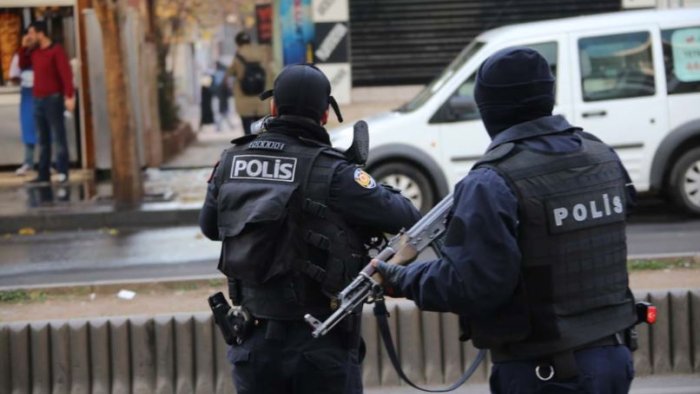 Türkiyədə &ldquo;Sifarişlə uşaq&rdquo; şəbəkəsinə qarşı əməliyyat: 8 nəfər həbs edildi - FOTO