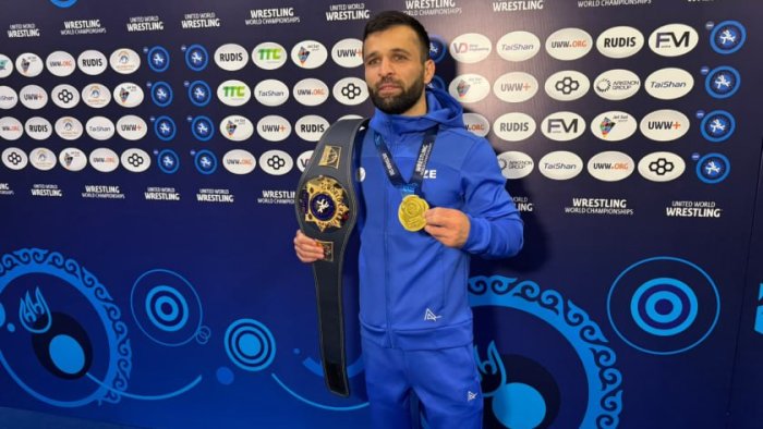 Eldəniz Əzizli: “Himn səslənəndə bütün karyeram gözlərimin önündən keçdi” - FOTO/VİDEO