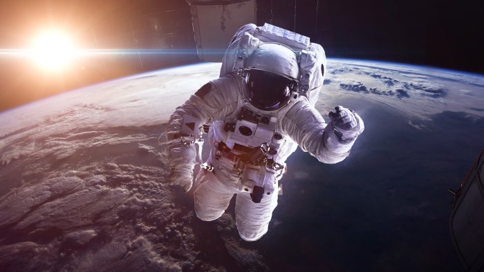 NASA astronavtlarının kosmosa gizli apardığı sendviç qalmaqal YARADIB - FOTO