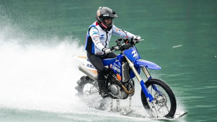 Çinli motosikletçi Ginnesin Rekordlar Kitabına düşdü – SƏBƏB
