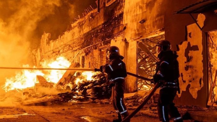 Rusiya Xarkova zərbə endirdi: 5 yaralı var – FOTO