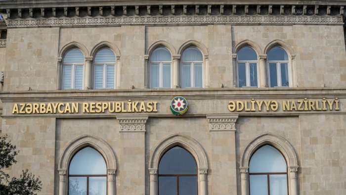 Beynəlxalq axtarışda olan şəxs Çində tutularaq Azərbaycana GƏTİRİLDİ